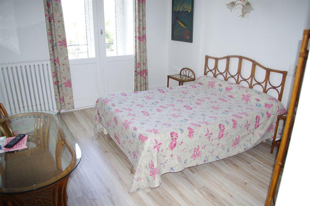 Hotel De La Paix Λιμόζ Εξωτερικό φωτογραφία