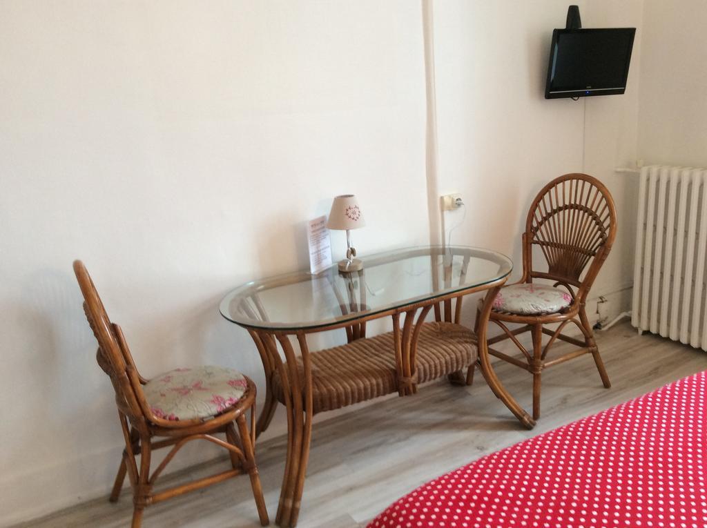 Hotel De La Paix Λιμόζ Εξωτερικό φωτογραφία