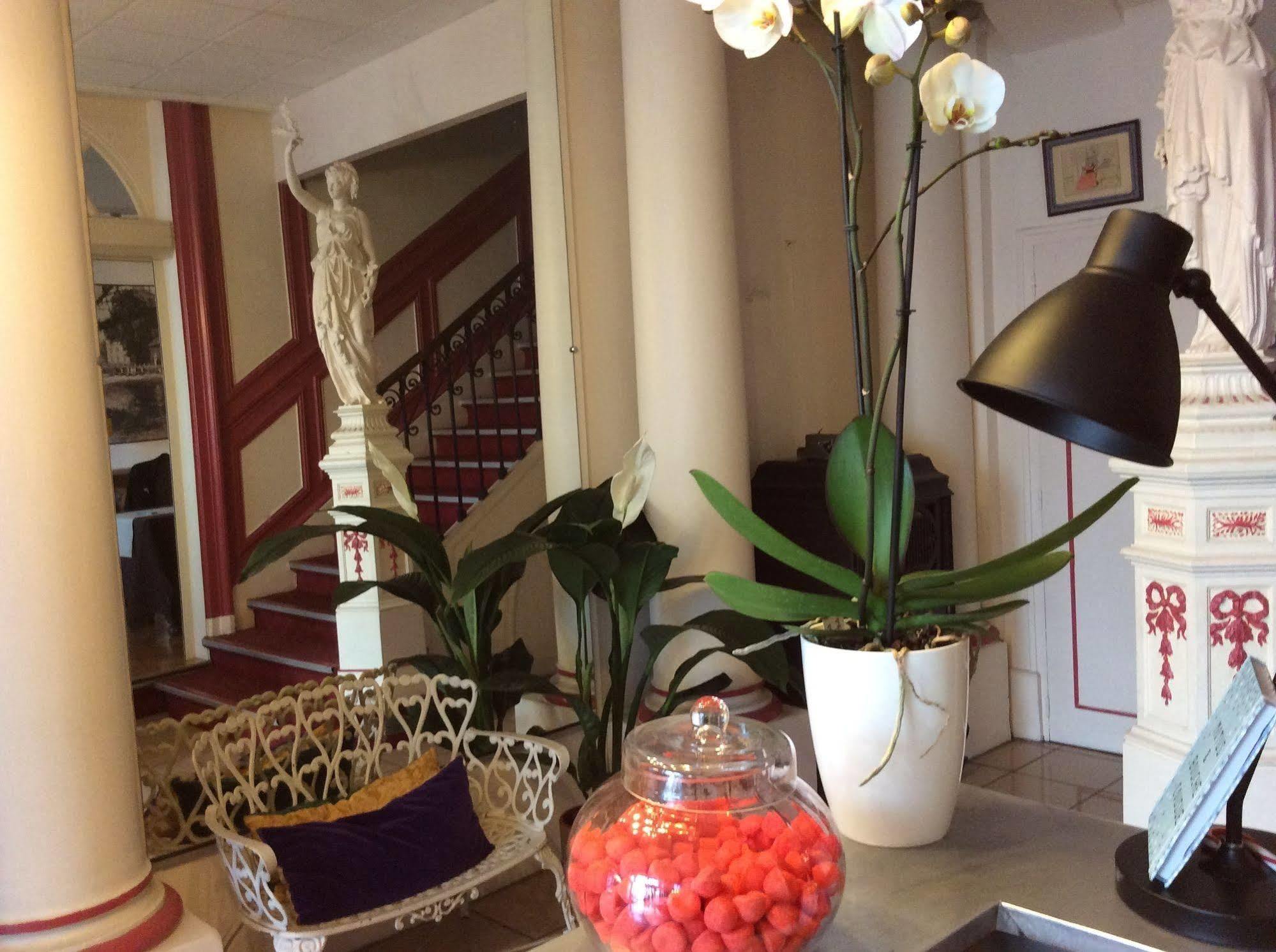 Hotel De La Paix Λιμόζ Εξωτερικό φωτογραφία